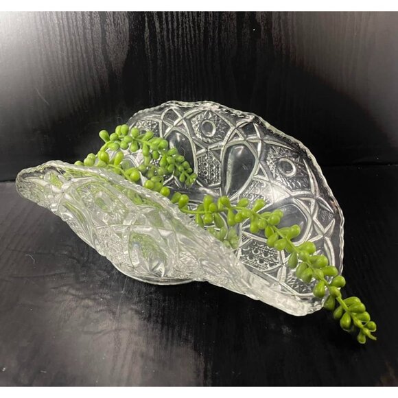 LE Smith Quintec Clear Glass Folded Banana Dish ~ Hobstar Button Cane - Picture 3 of 5